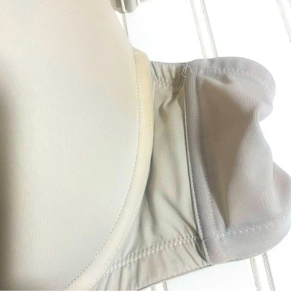 Cacique Boost Plunge Nude Colored Bra Size 46DD - Picture 3 of 7